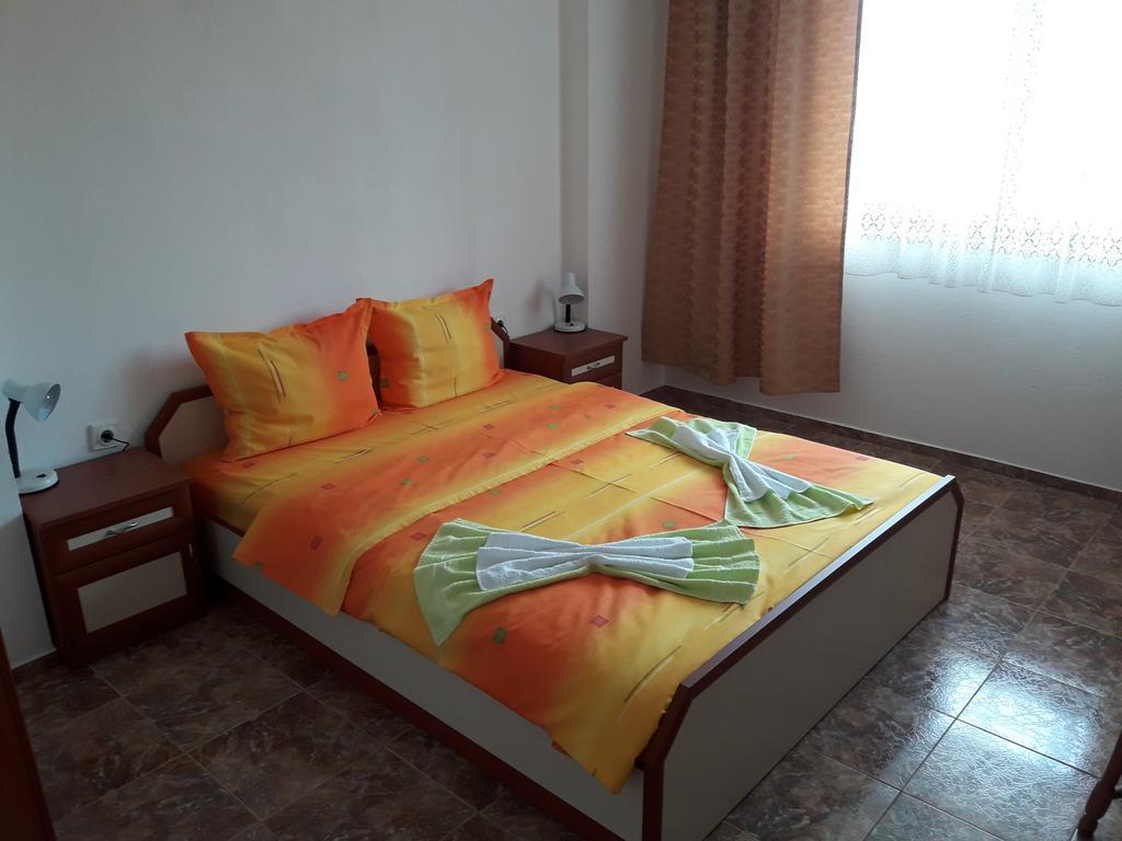 פומורי Georgievi Guest House מראה חיצוני תמונה