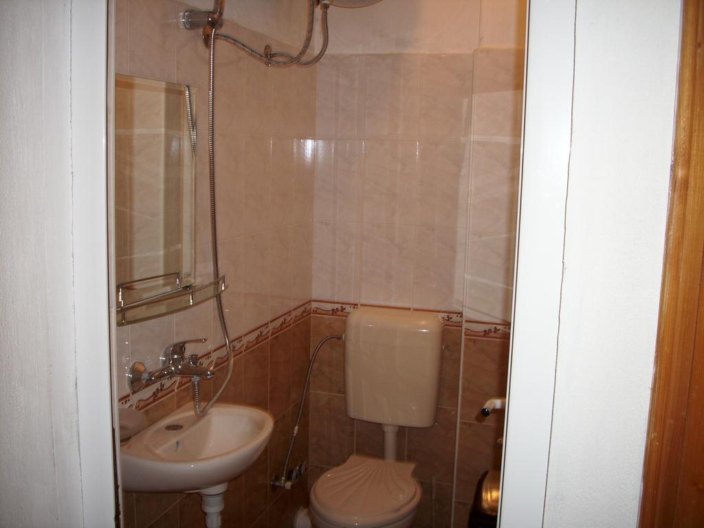 פומורי Georgievi Guest House מראה חיצוני תמונה